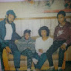 Meet your Posher, Leona